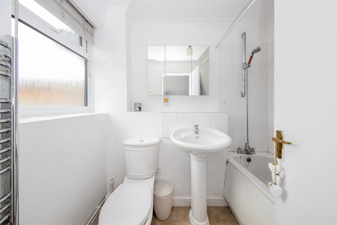 Ravenscroft Crescent, Eltham, SE9 4LL, photo 6