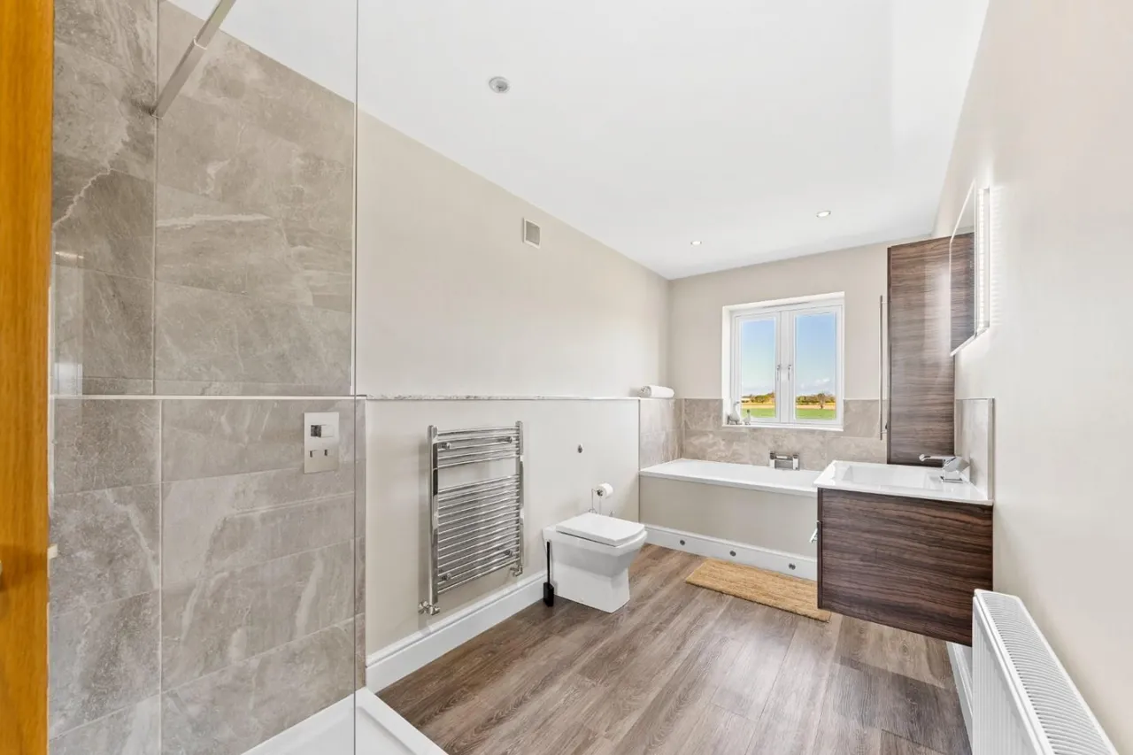 Biggin Lane, Leeds, LS25, photo 20