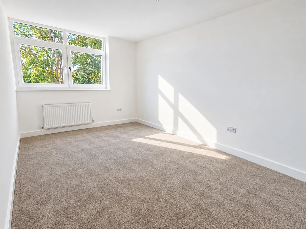 2 bed flat to rent, Ladbroke Grove, Holland Park, W11