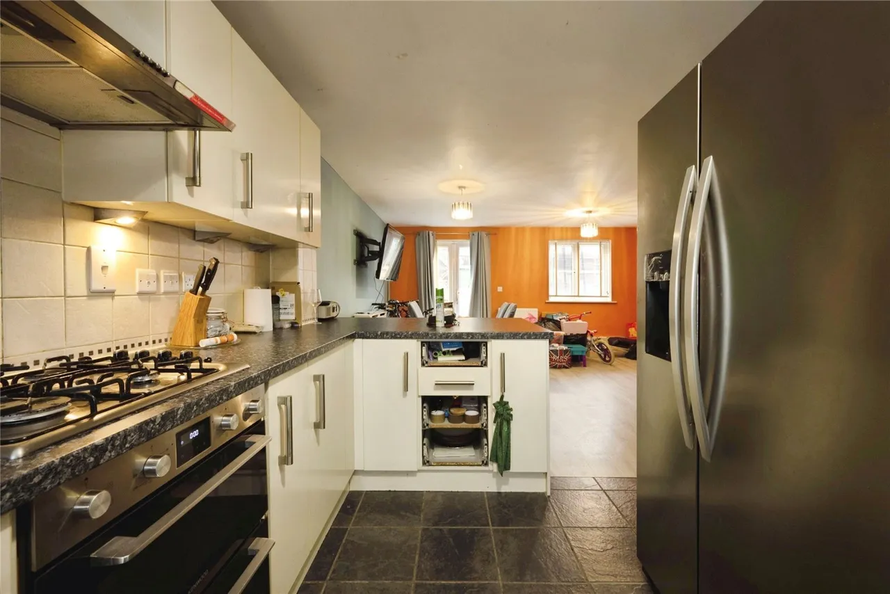 Cooper Drive, Leighton Buzzard, Bedfordshire, LU7, photo 2