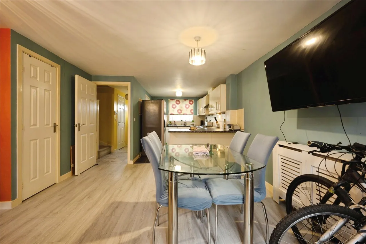 Cooper Drive, Leighton Buzzard, Bedfordshire, LU7, photo 4