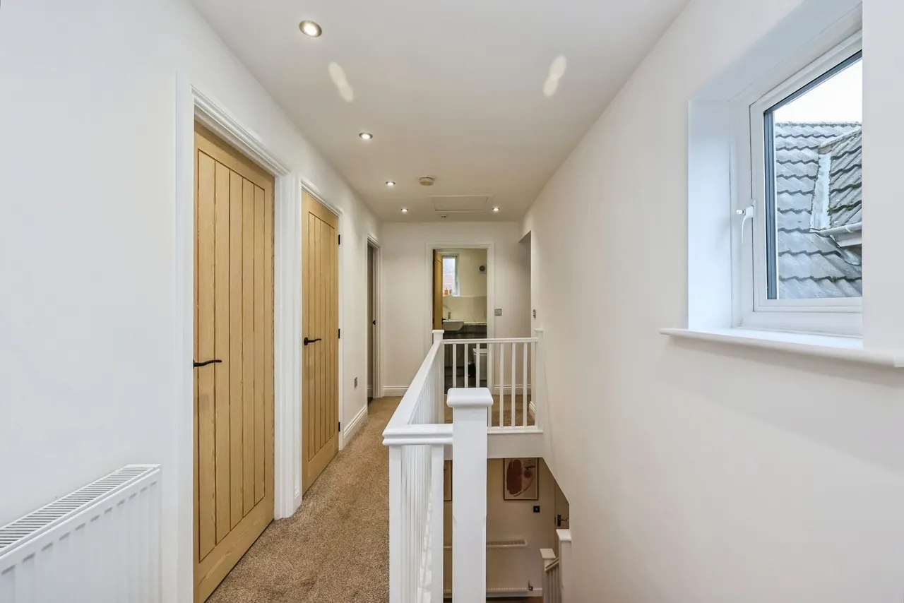 Holly Leaf Road, Hucknall, NG15, photo 13