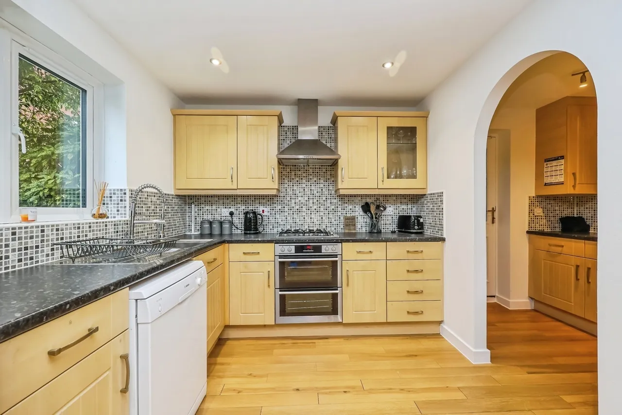 Holly Leaf Road, Hucknall, NG15, photo 9