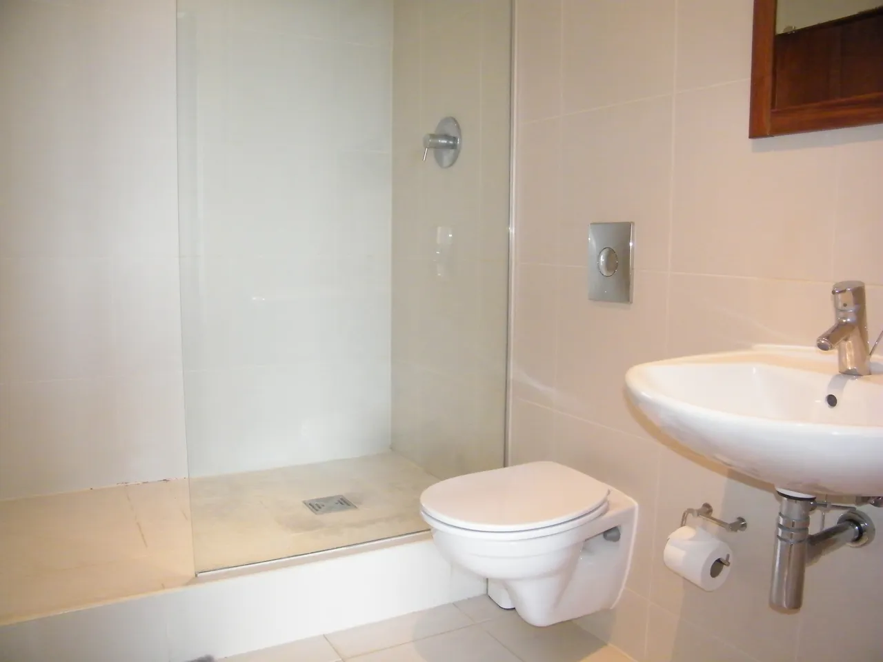 Admiral House, Newport Road, Cardiff, photo 7
