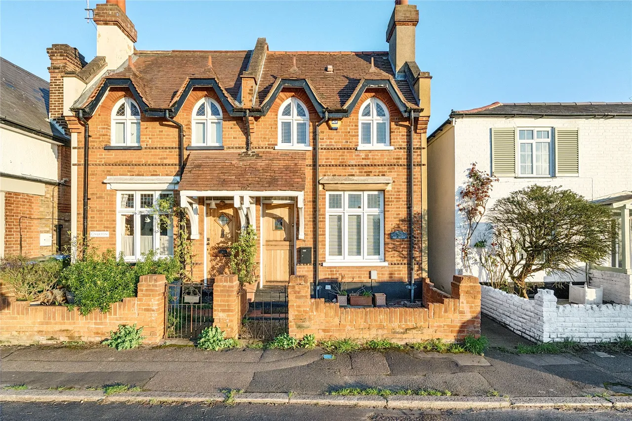 2 bed house for sale, Weston Green, Thames Ditton, KT7