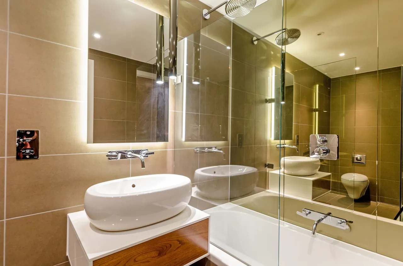 2006 Crawford Building, 112 Whitechapel High Street, London, photo 12