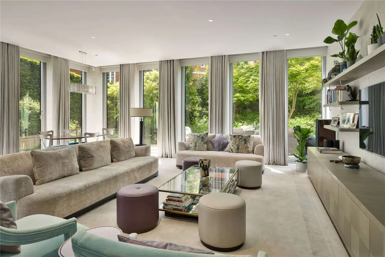 Hollandgreen Place, London, W8, photo 3