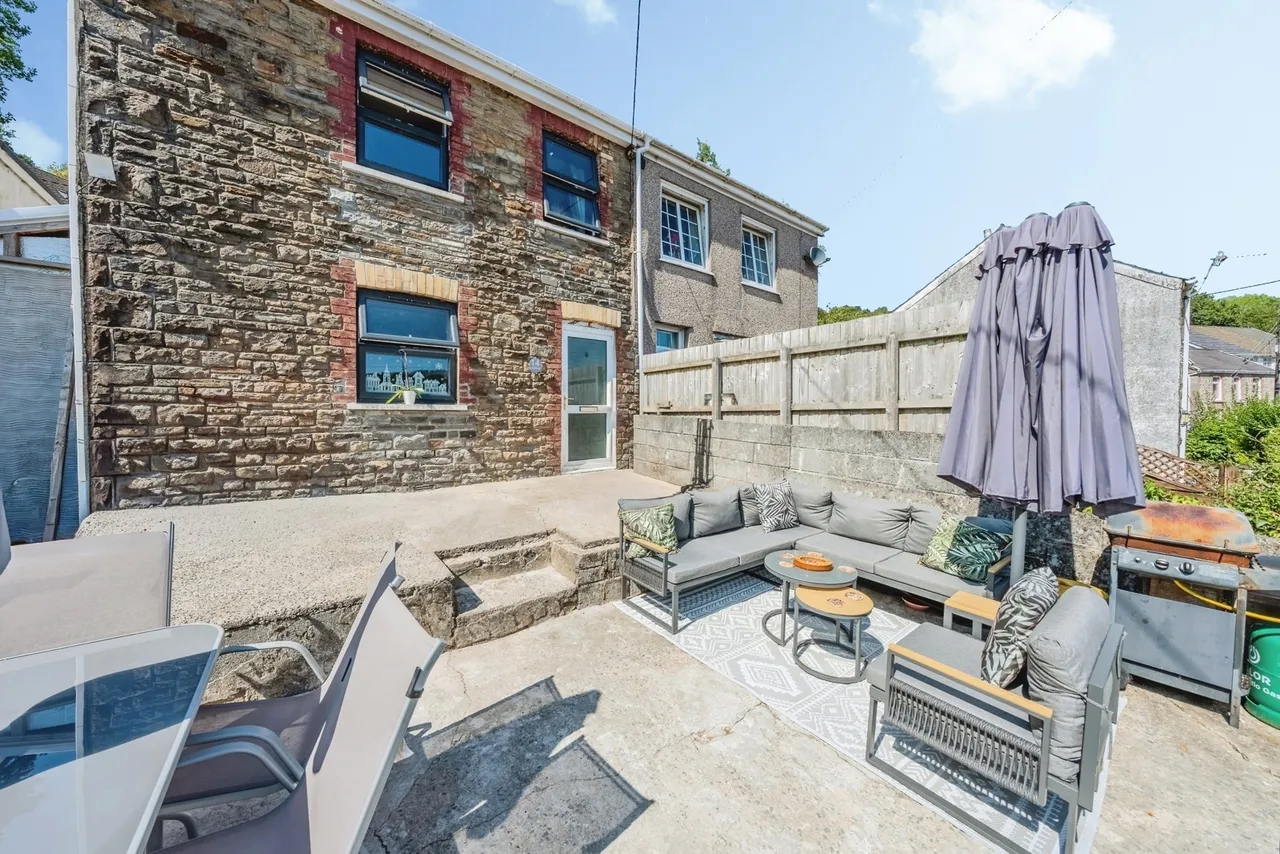Old Road, Pontardawe, SA8, photo 19