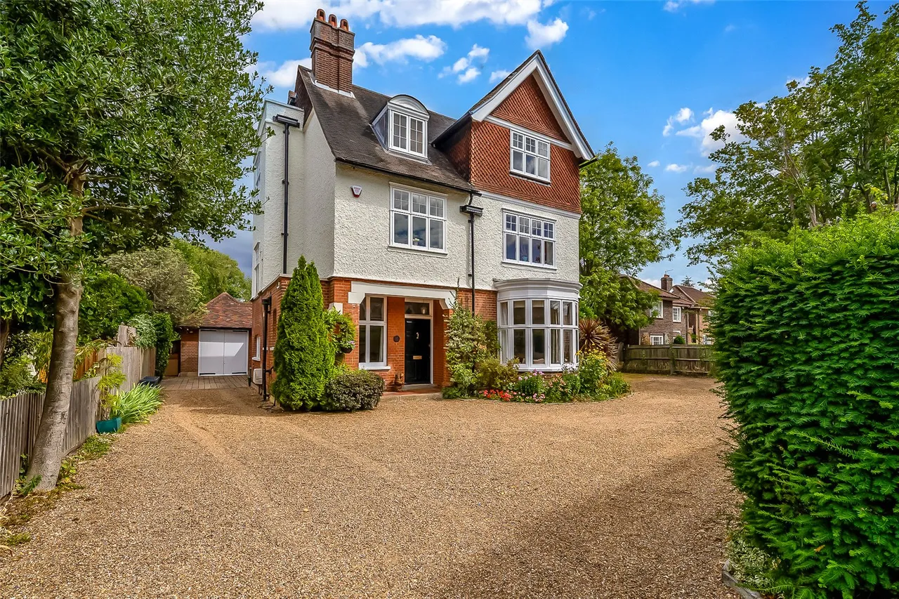 6 bed house for sale, Holbrook Lane, BR7