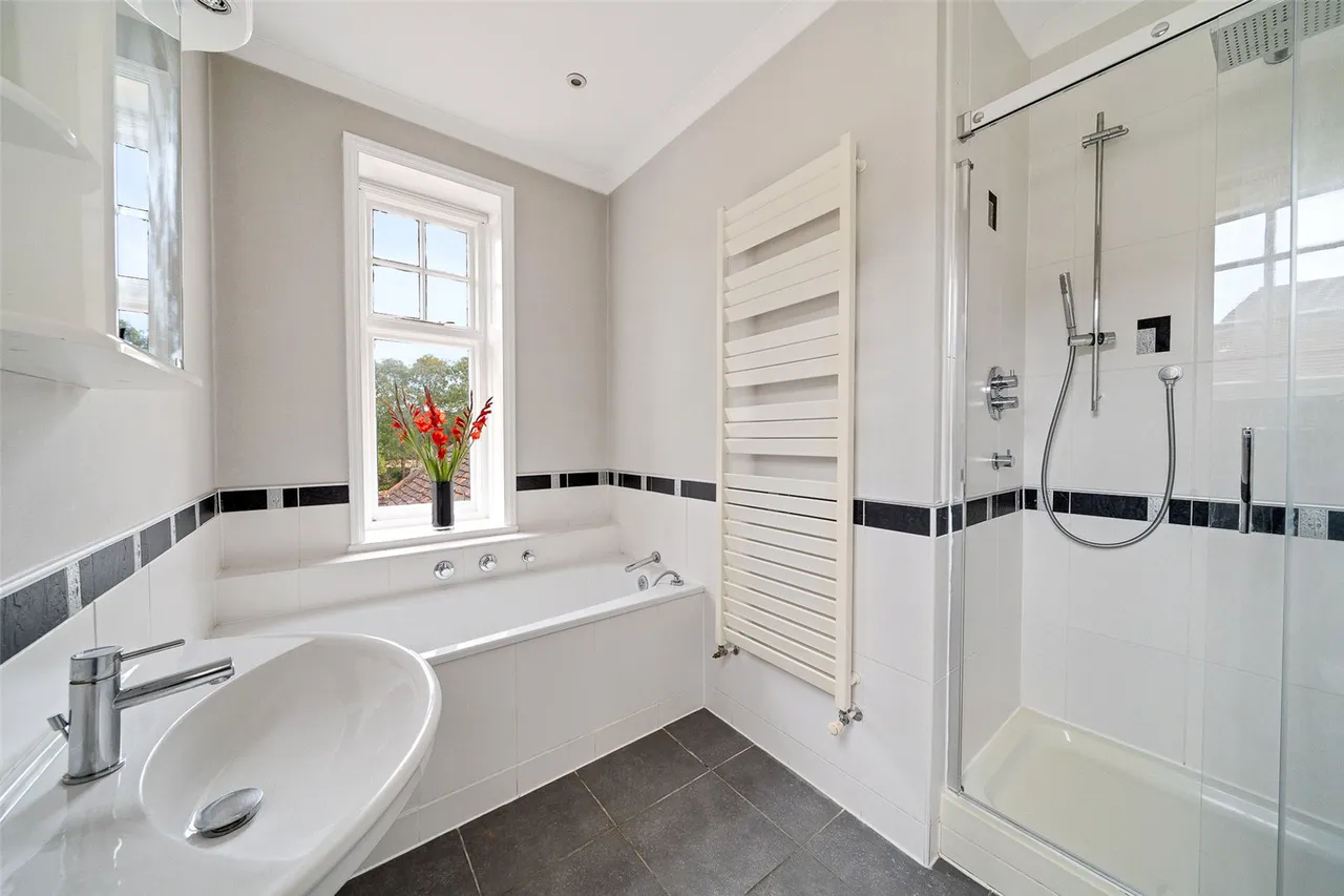Holbrook Lane, BR7, photo 20