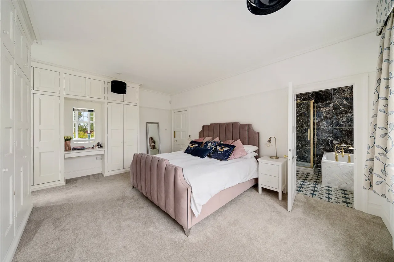 Holbrook Lane, BR7, photo 16