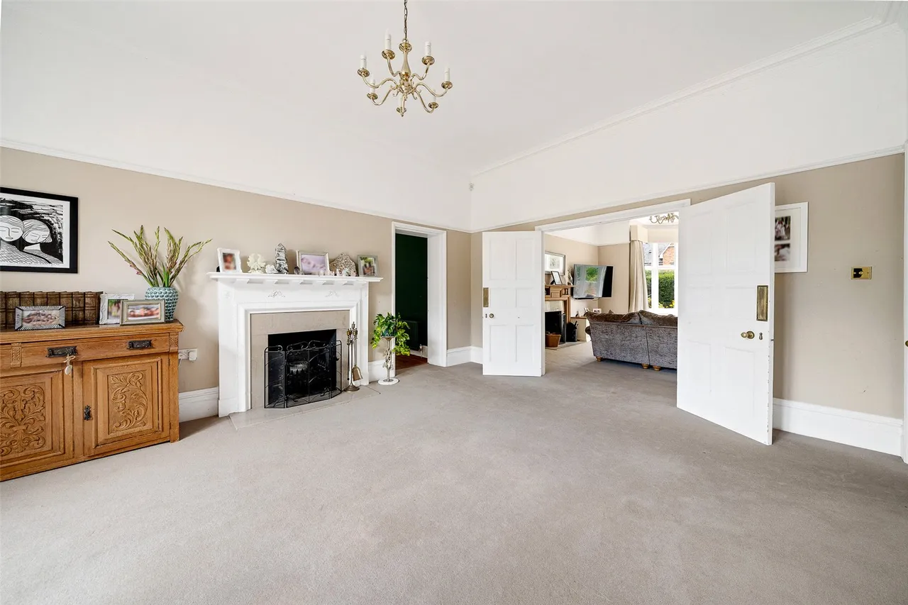 Holbrook Lane, BR7, photo 5