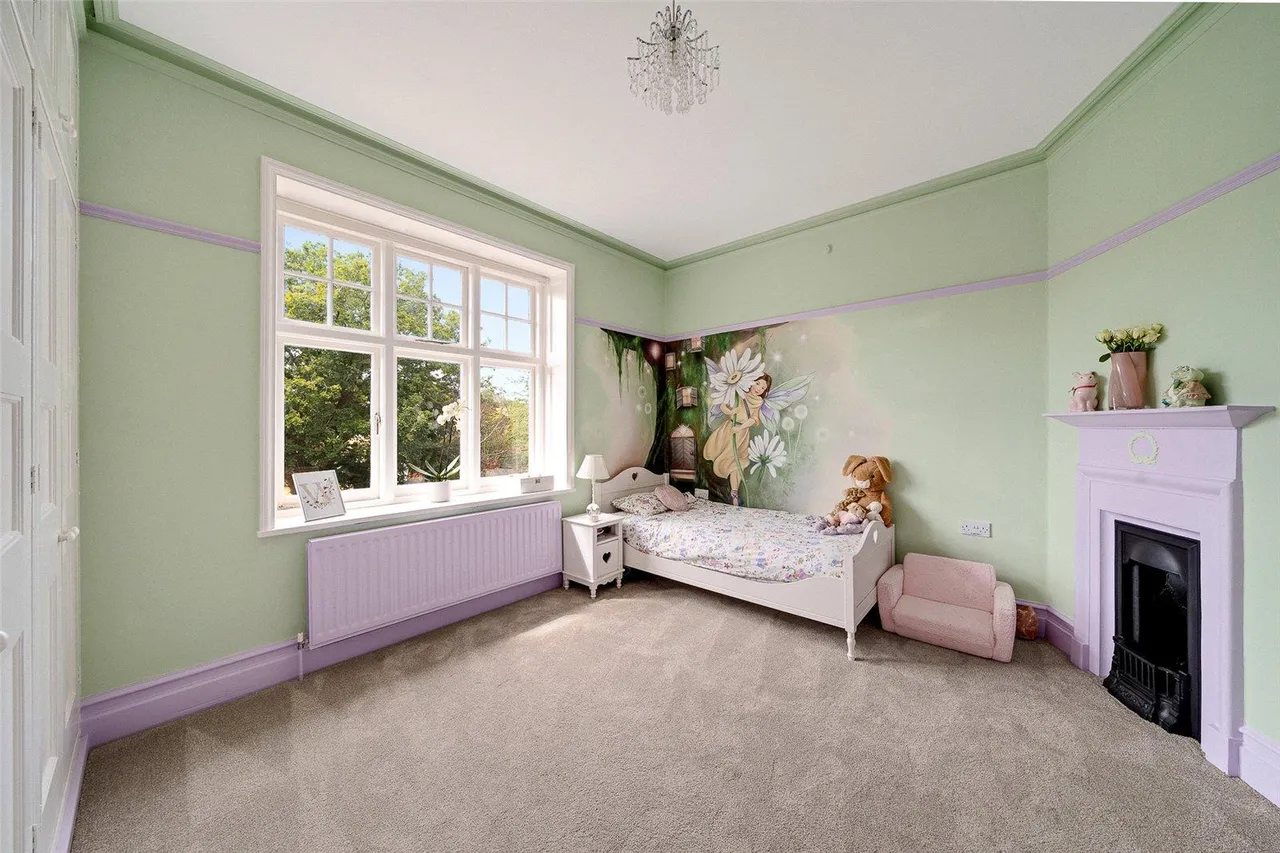 Holbrook Lane, BR7, photo 22