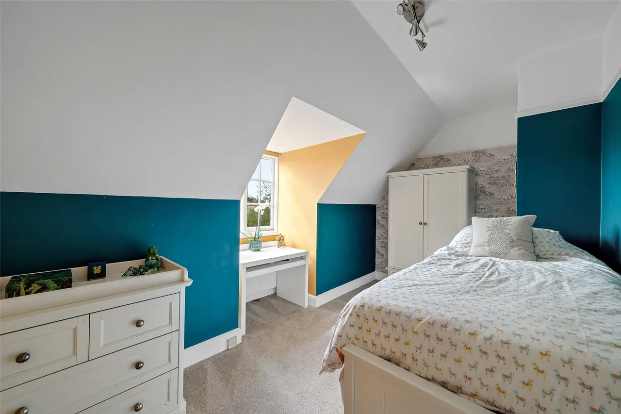 Holbrook Lane, BR7, photo 23
