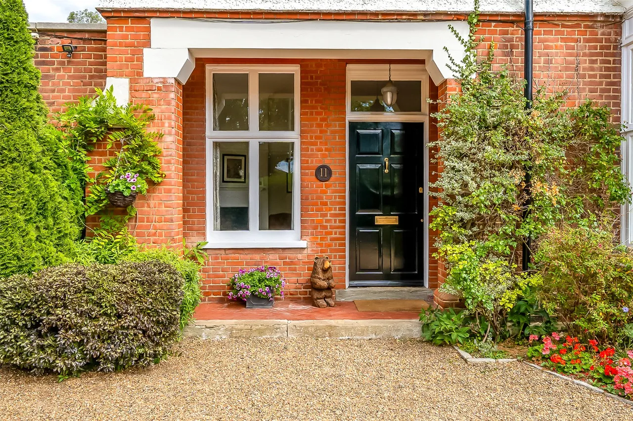 Holbrook Lane, BR7, photo 2