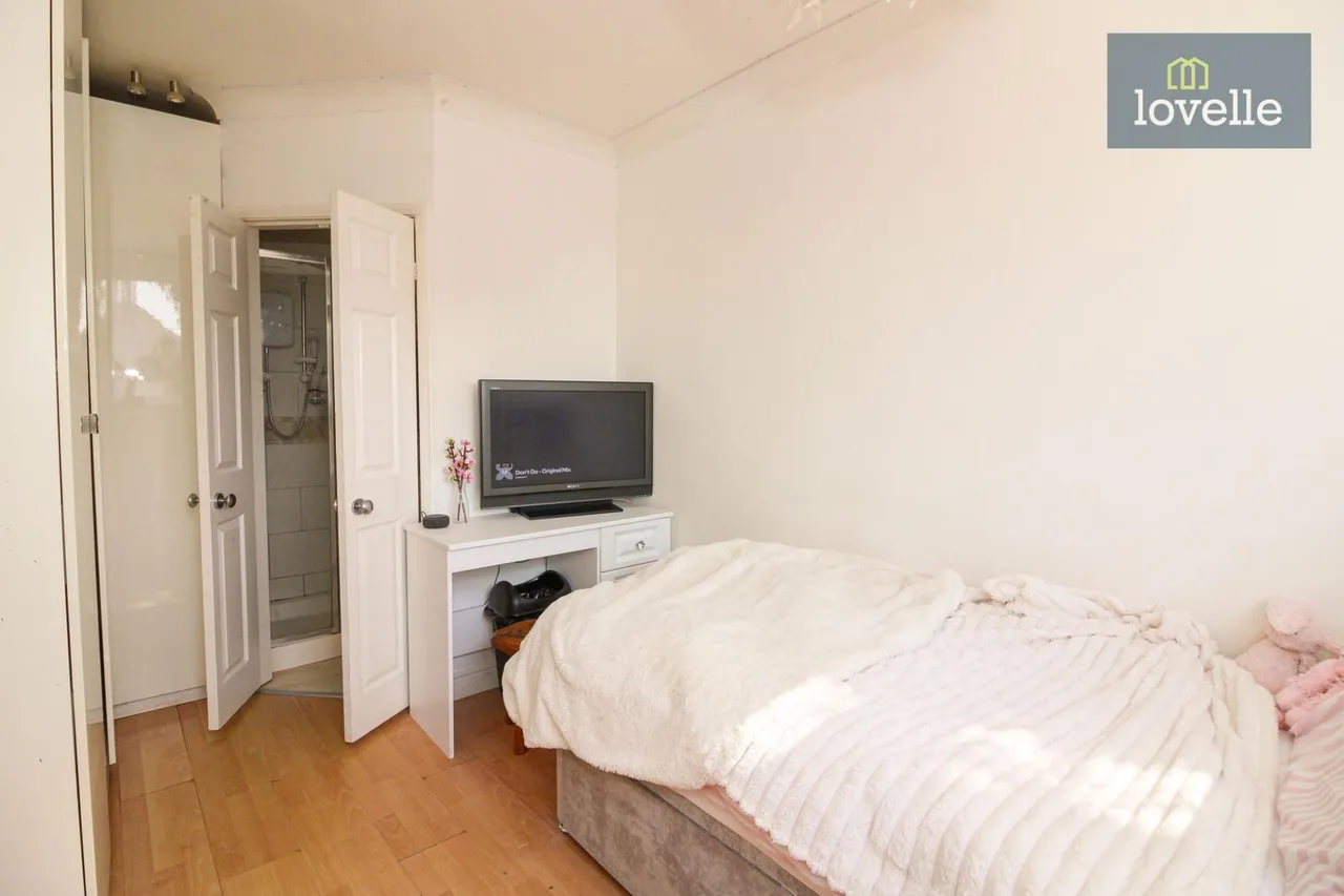 Charles Avenue, Louth, LN11, photo 12