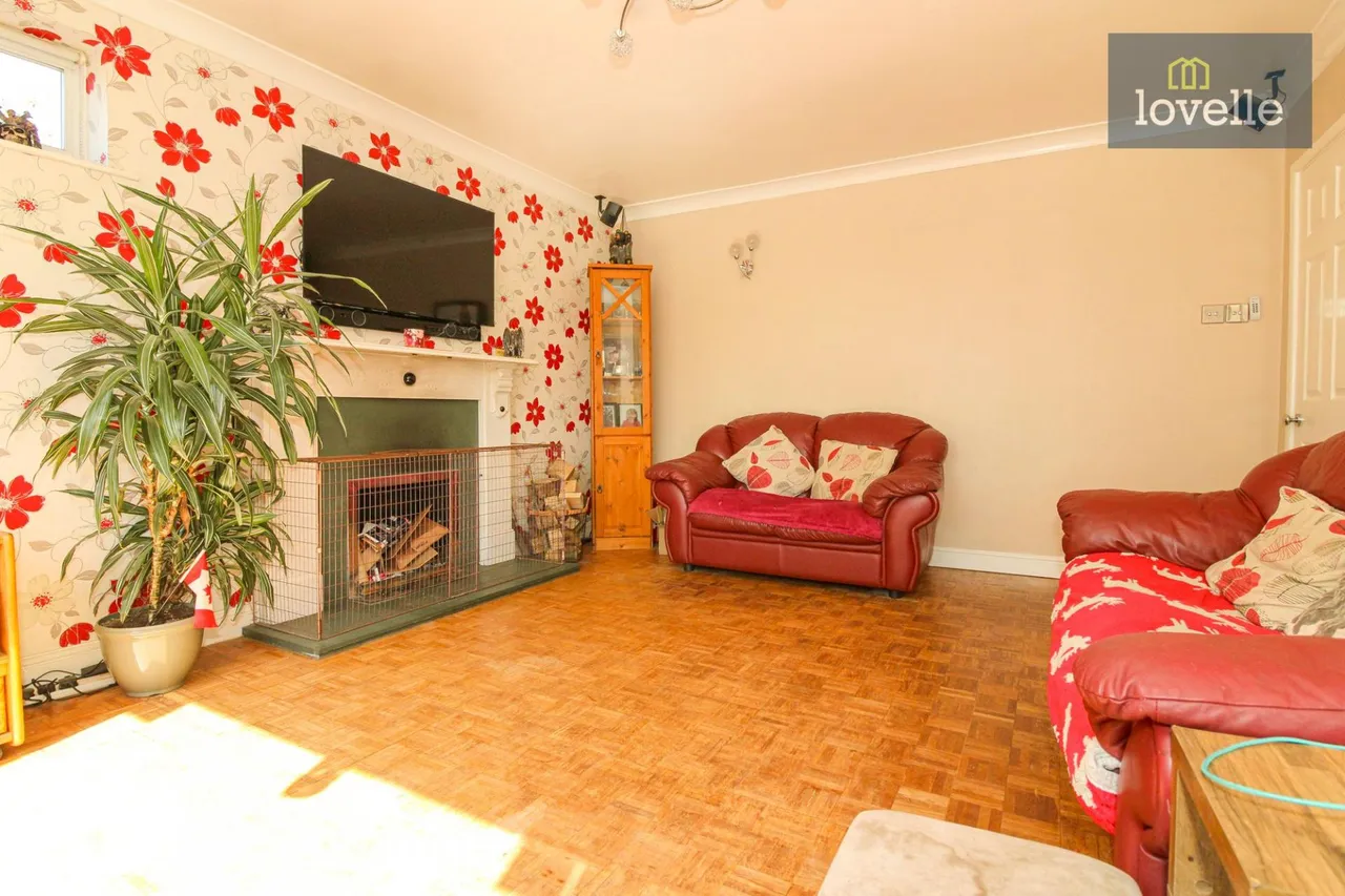 Charles Avenue, Louth, LN11, photo 4