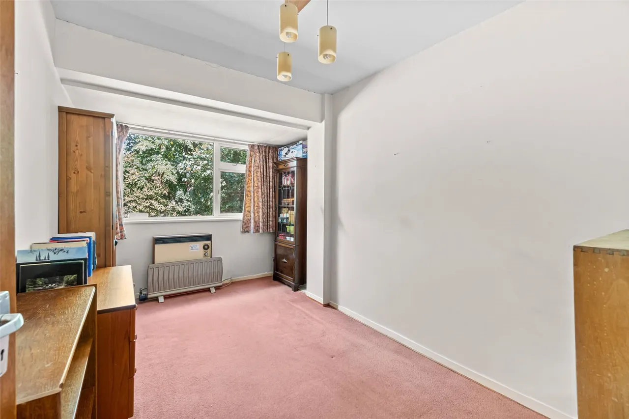 Wensleydale Gardens, Hampton, TW12 2LU, photo 10