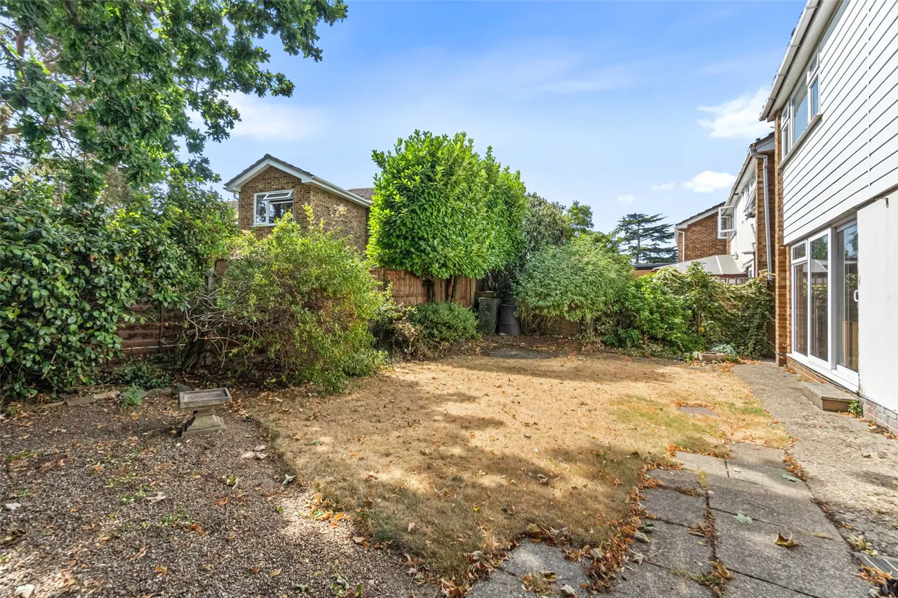 Wensleydale Gardens, Hampton, TW12 2LU, photo 11