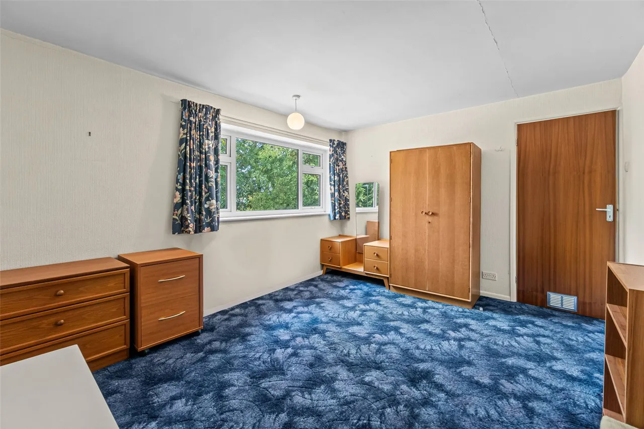 Wensleydale Gardens, Hampton, TW12 2LU, photo 7