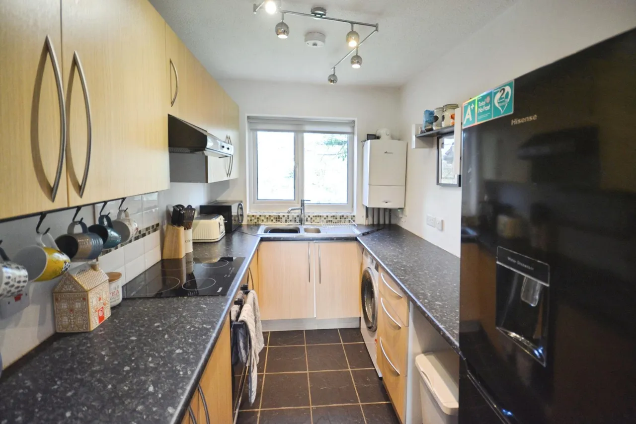 Lane End, Hatfield, AL10, photo 3