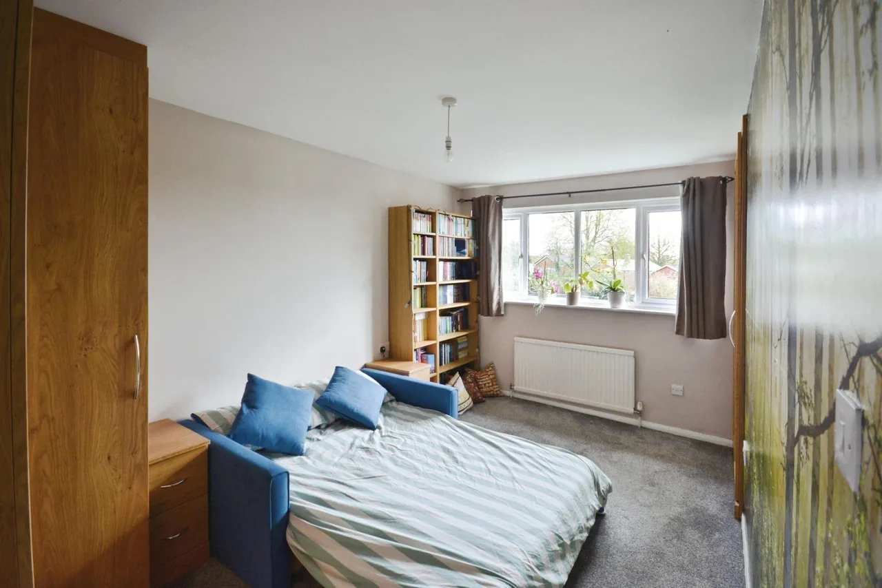 Lane End, Hatfield, AL10, photo 9