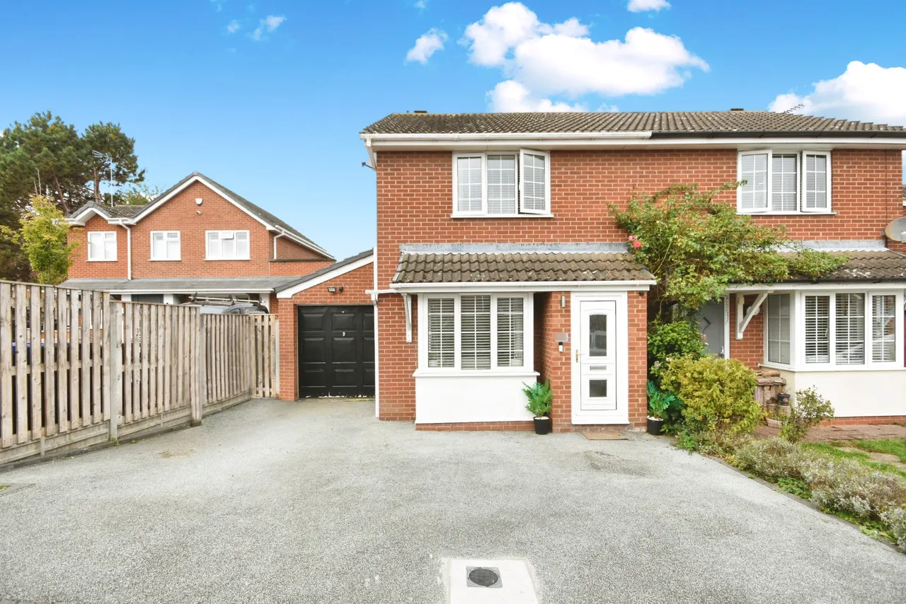 3 bed house for sale, Bramble Close, Haverhill, CB9
