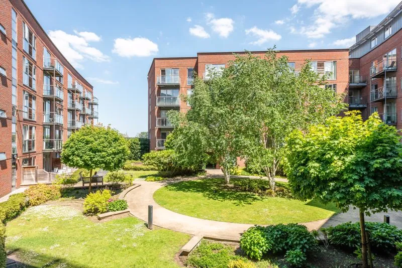 The Heart, Walton-On-Thames KT12 1GB, photo 11