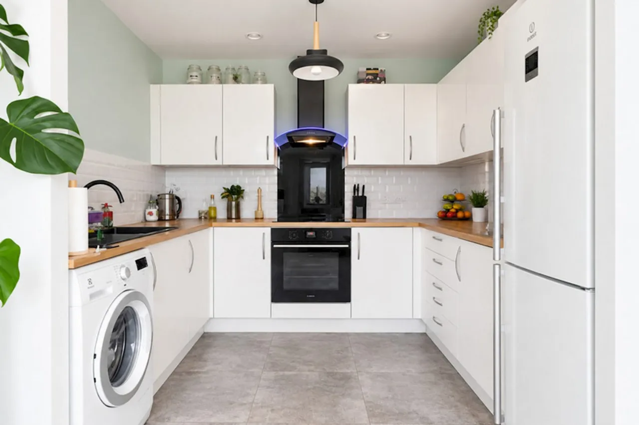 London Road, West Thurrock, RM20, photo 8