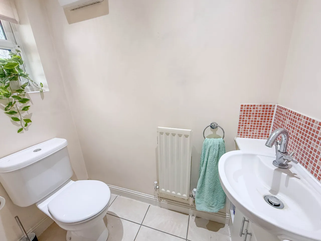 Wellsfield, Bushey, WD23, photo 18