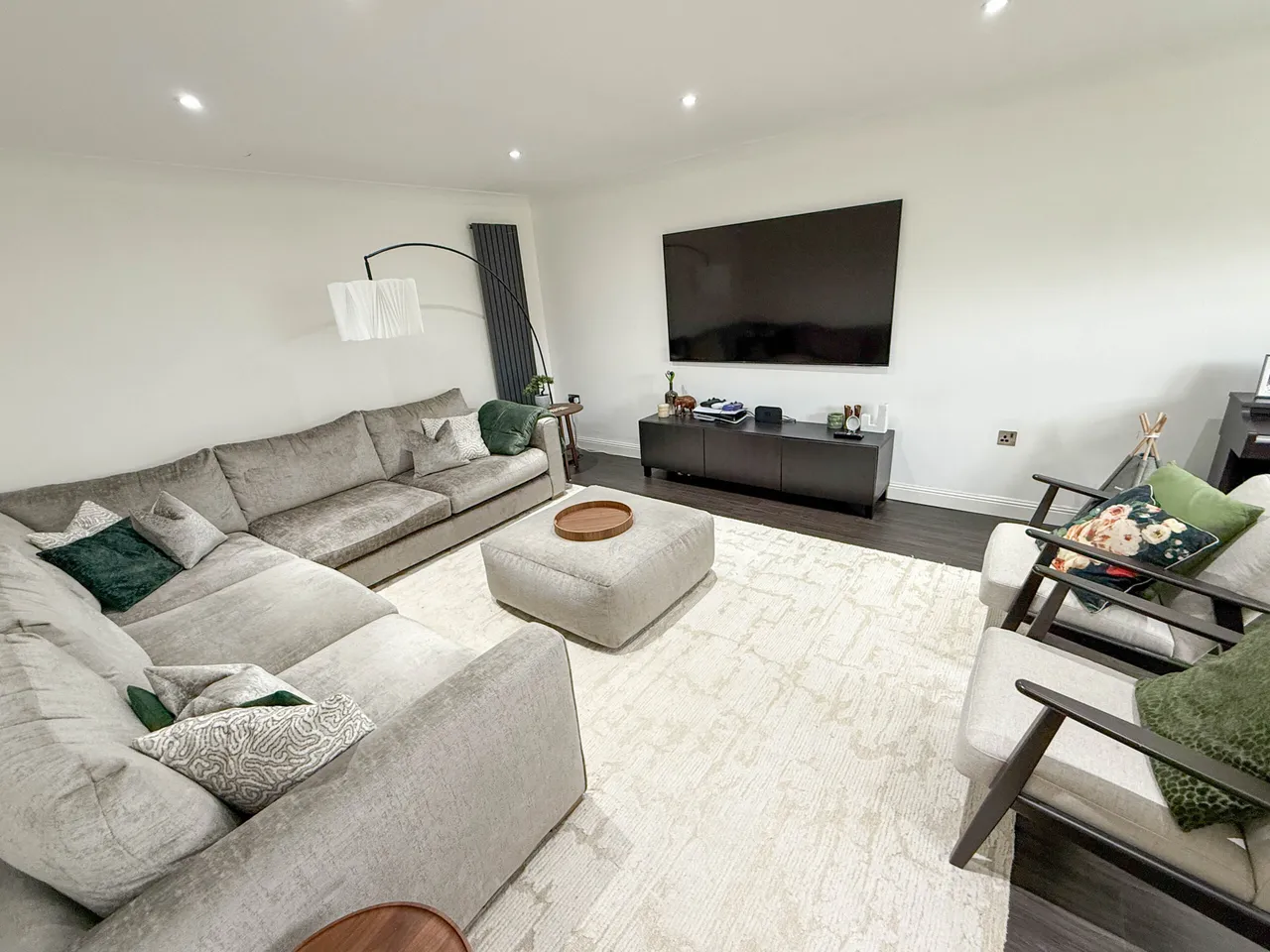 Wellsfield, Bushey, WD23, photo 2