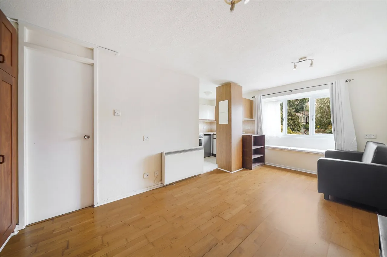 Beardsley Way, London, W3, photo 2
