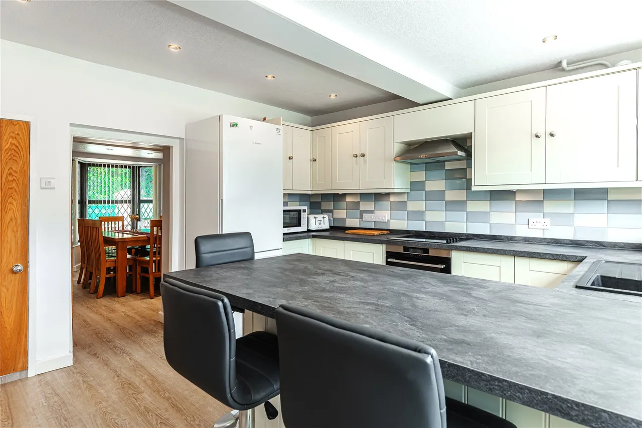 Llangurig Road, Llanidloes, Powys, SY18 6ES, photo 5