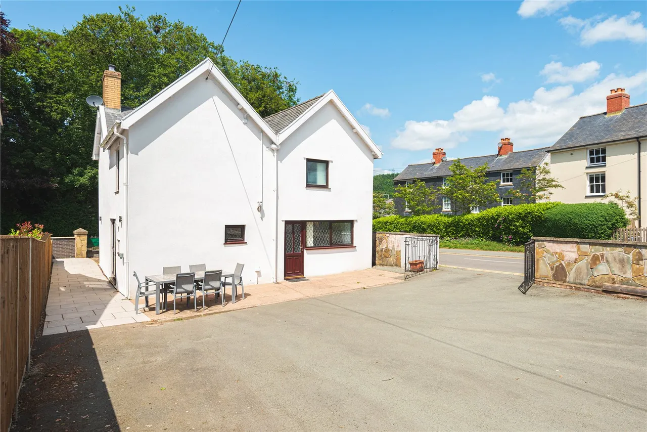 Llangurig Road, Llanidloes, Powys, SY18 6ES, photo 28