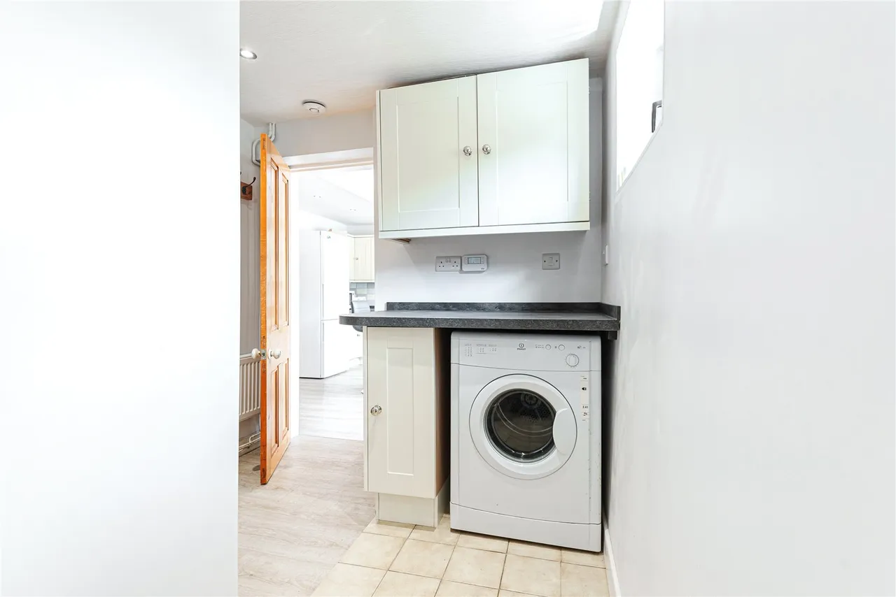 Llangurig Road, Llanidloes, Powys, SY18 6ES, photo 11
