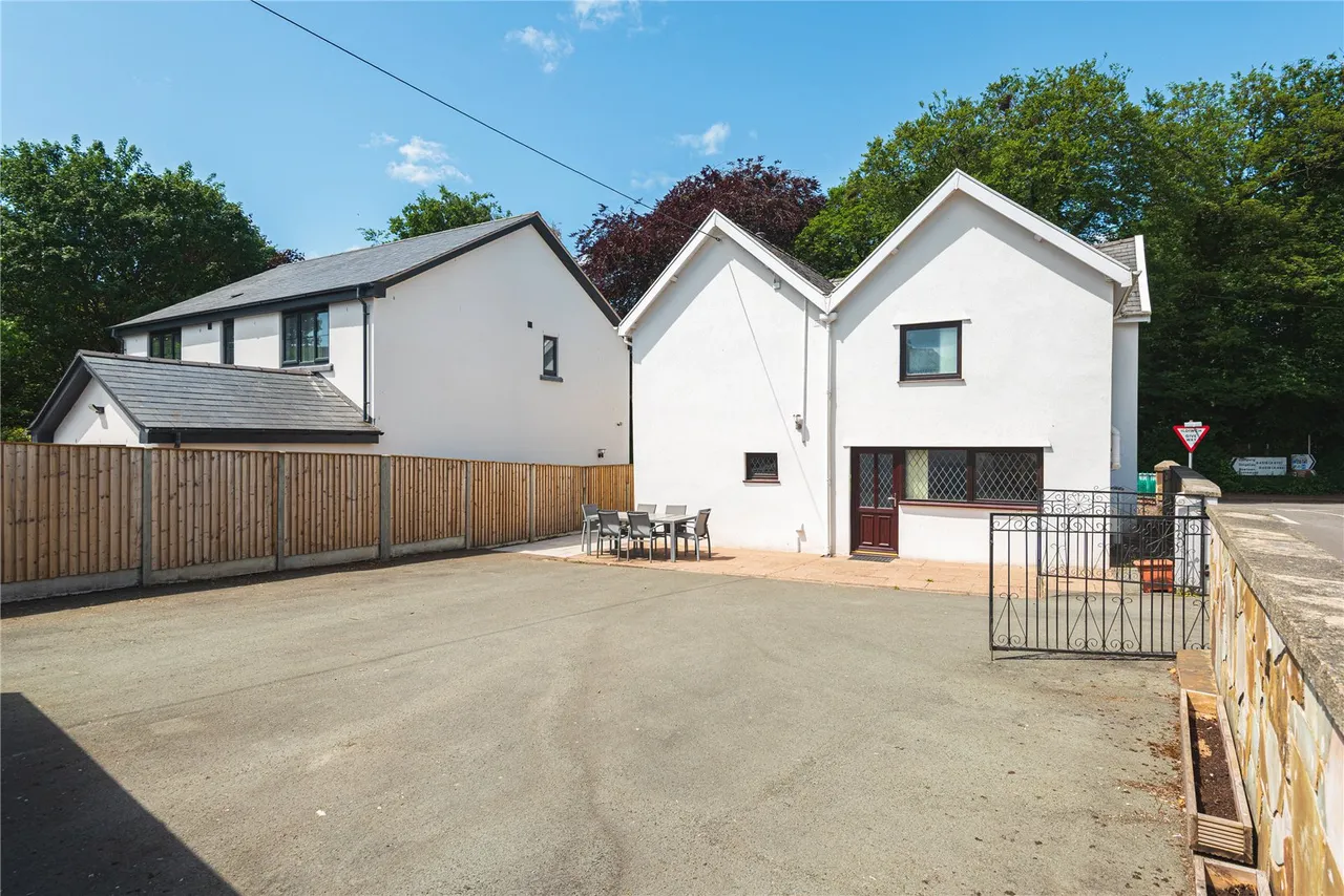 Llangurig Road, Llanidloes, Powys, SY18 6ES, photo 27