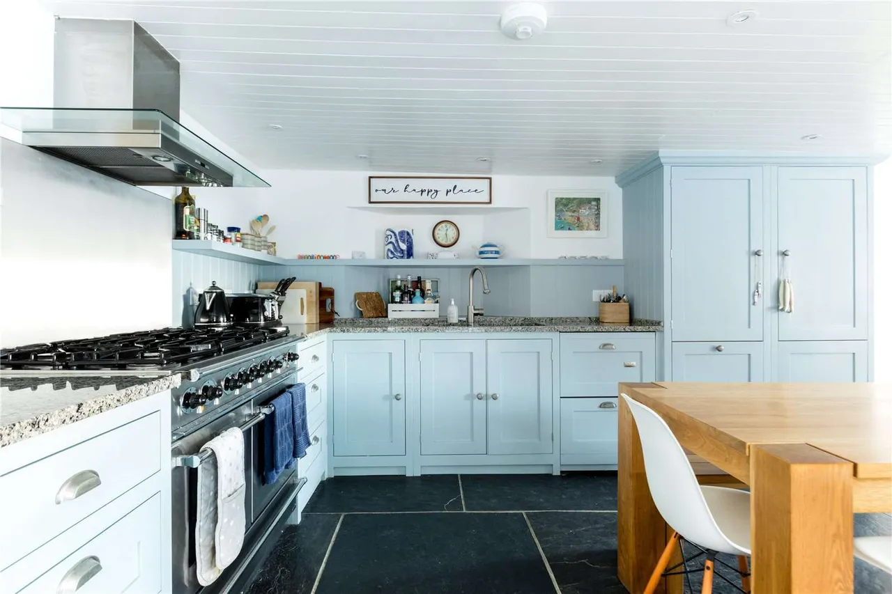 St. Catherines Cove, Fowey, Cornwall, PL23 1JH, photo 7