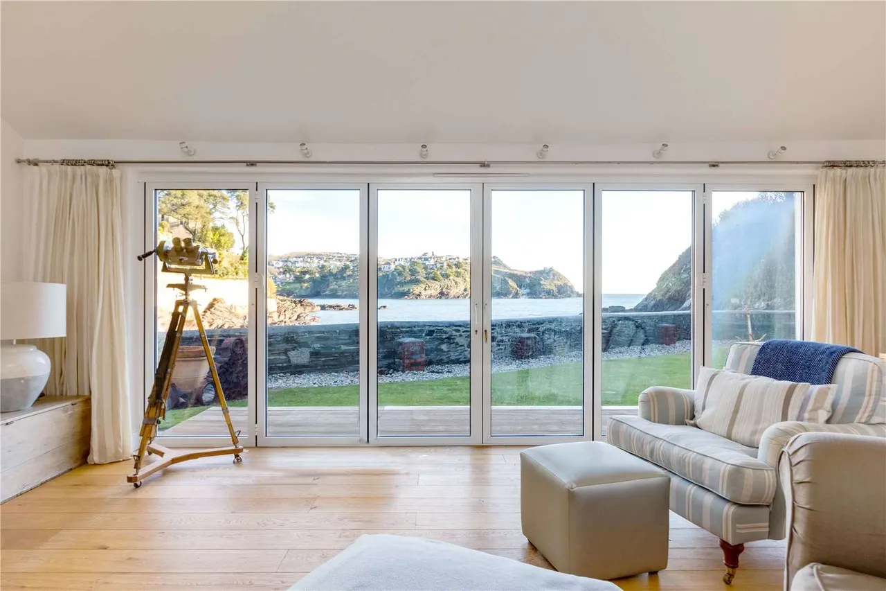 St. Catherines Cove, Fowey, Cornwall, PL23 1JH, photo 2