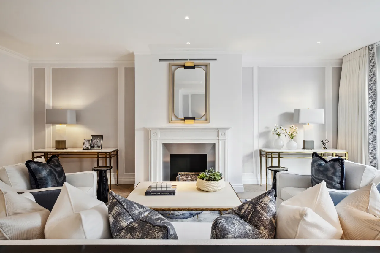 3 bed house to rent — Wilton Row, Belgravia, London