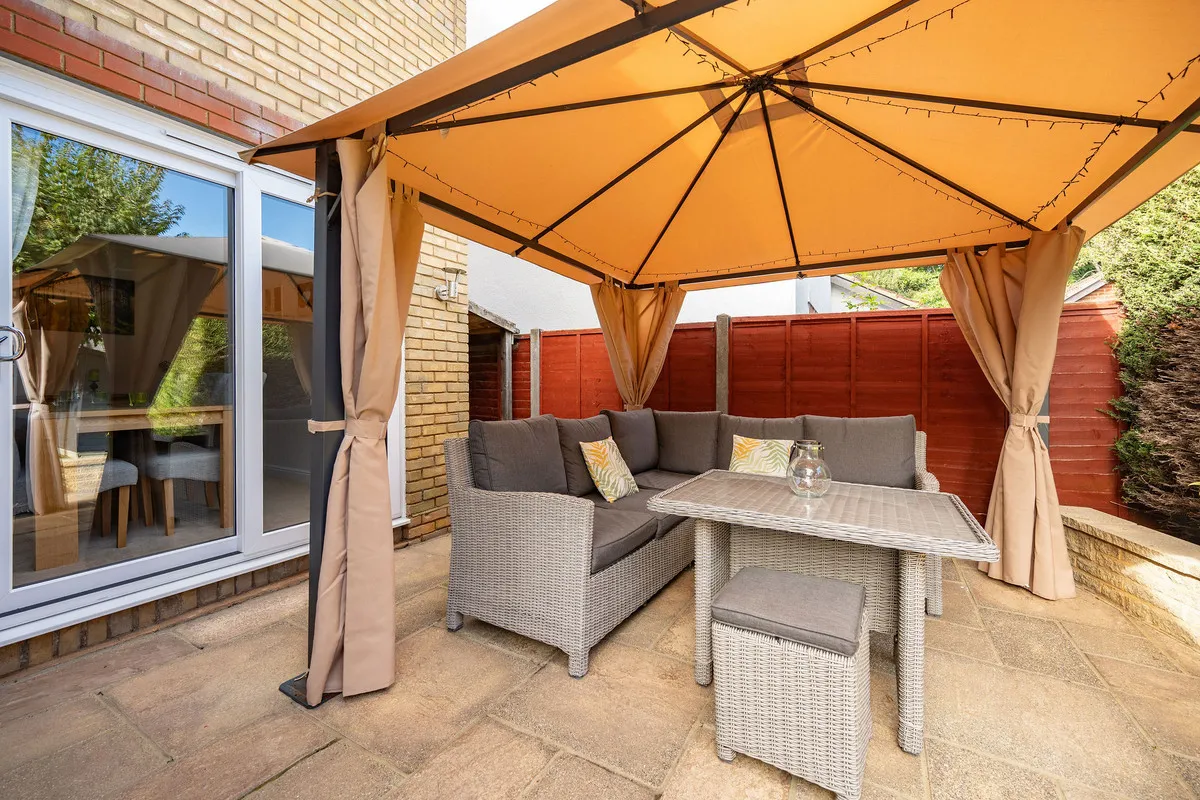 Crawley, RH10, photo 6