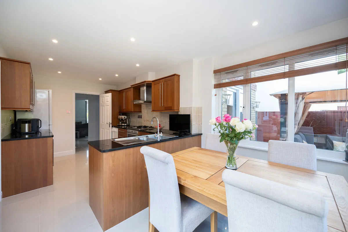 Crawley, RH10, photo 10