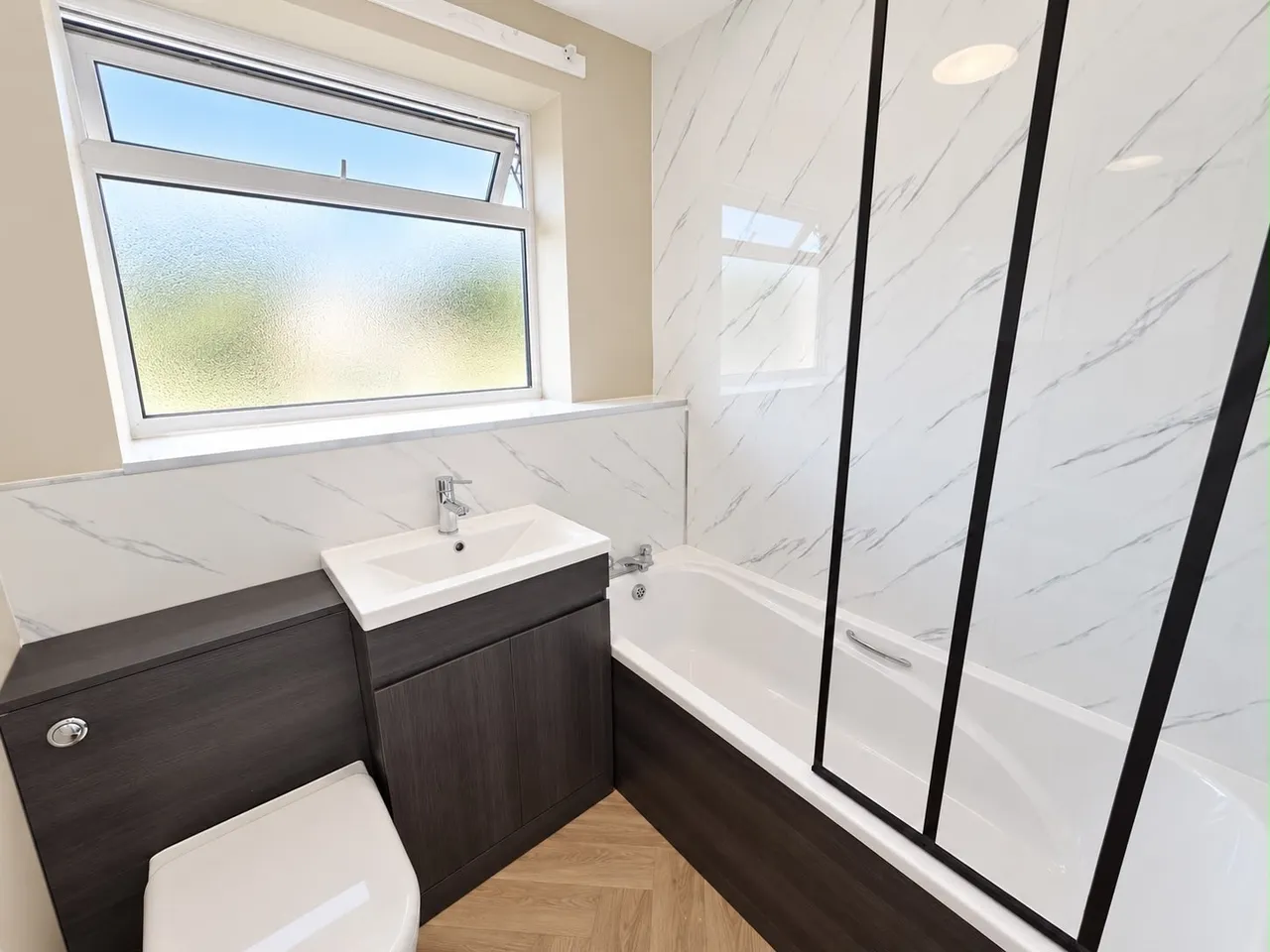 Bramble Drive, photo 6