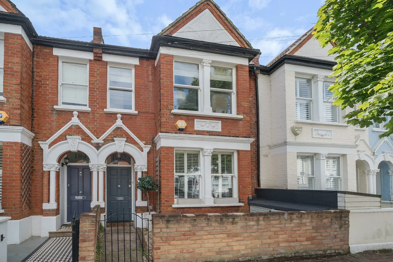 3 bed house for sale, Strathville Road, Earlsfield, SW18