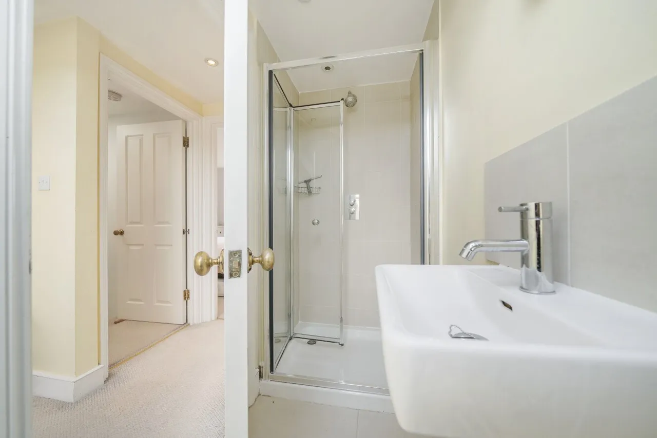 Strathville Road, Earlsfield, SW18, photo 9