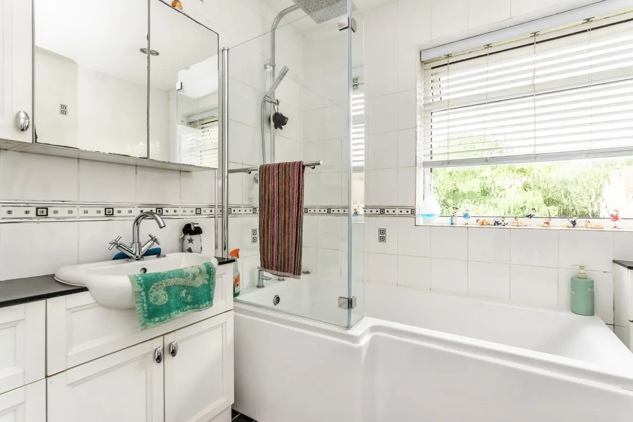 Green Lane, Crawley, RH10, photo 14