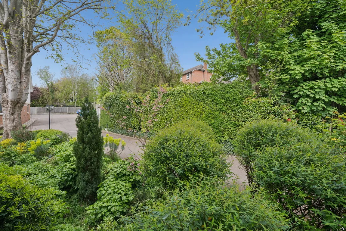 Betjeman Gardens, Chorleywood, WD3, photo 10