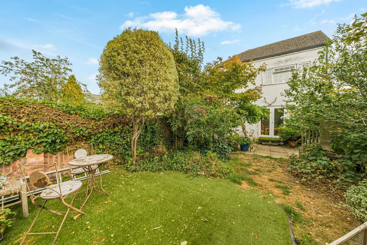 Hurst Road, West Molesey, KT8, photo 12