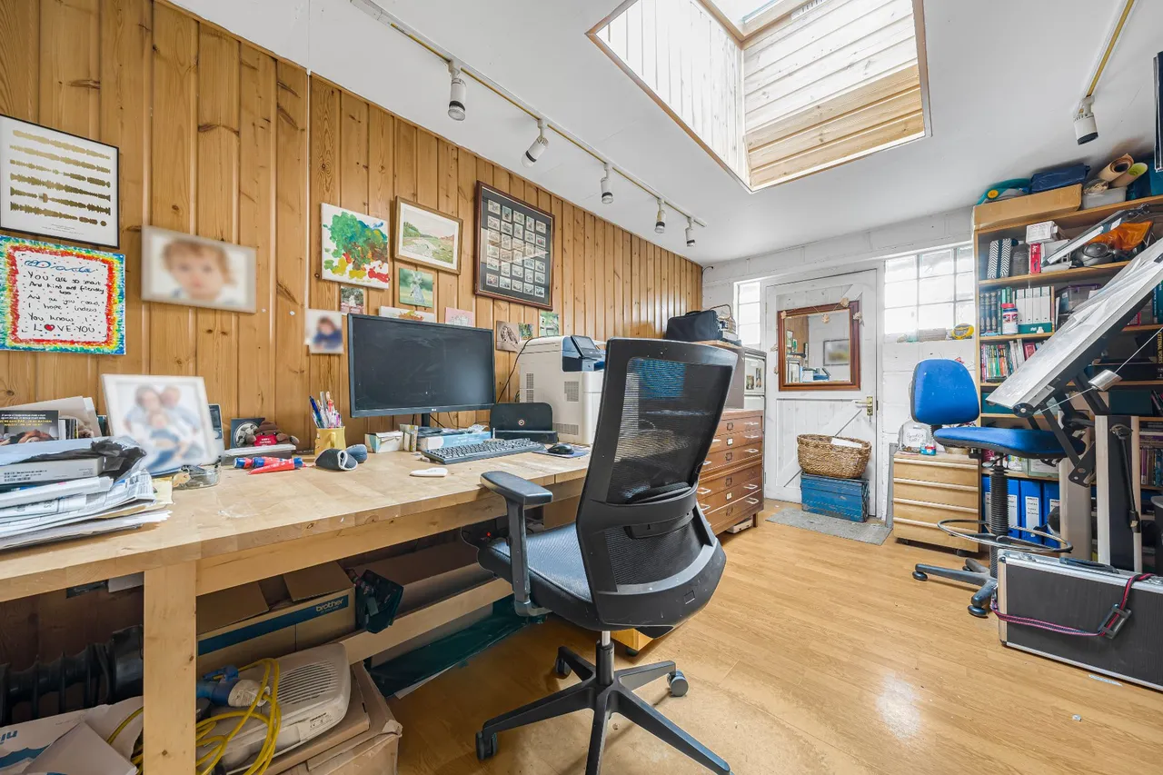 Hurst Road, West Molesey, KT8, photo 11