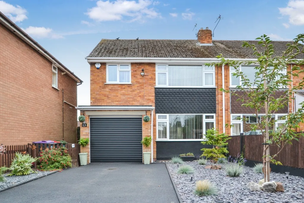 3 bed house for sale, Laurel Drive, Newport