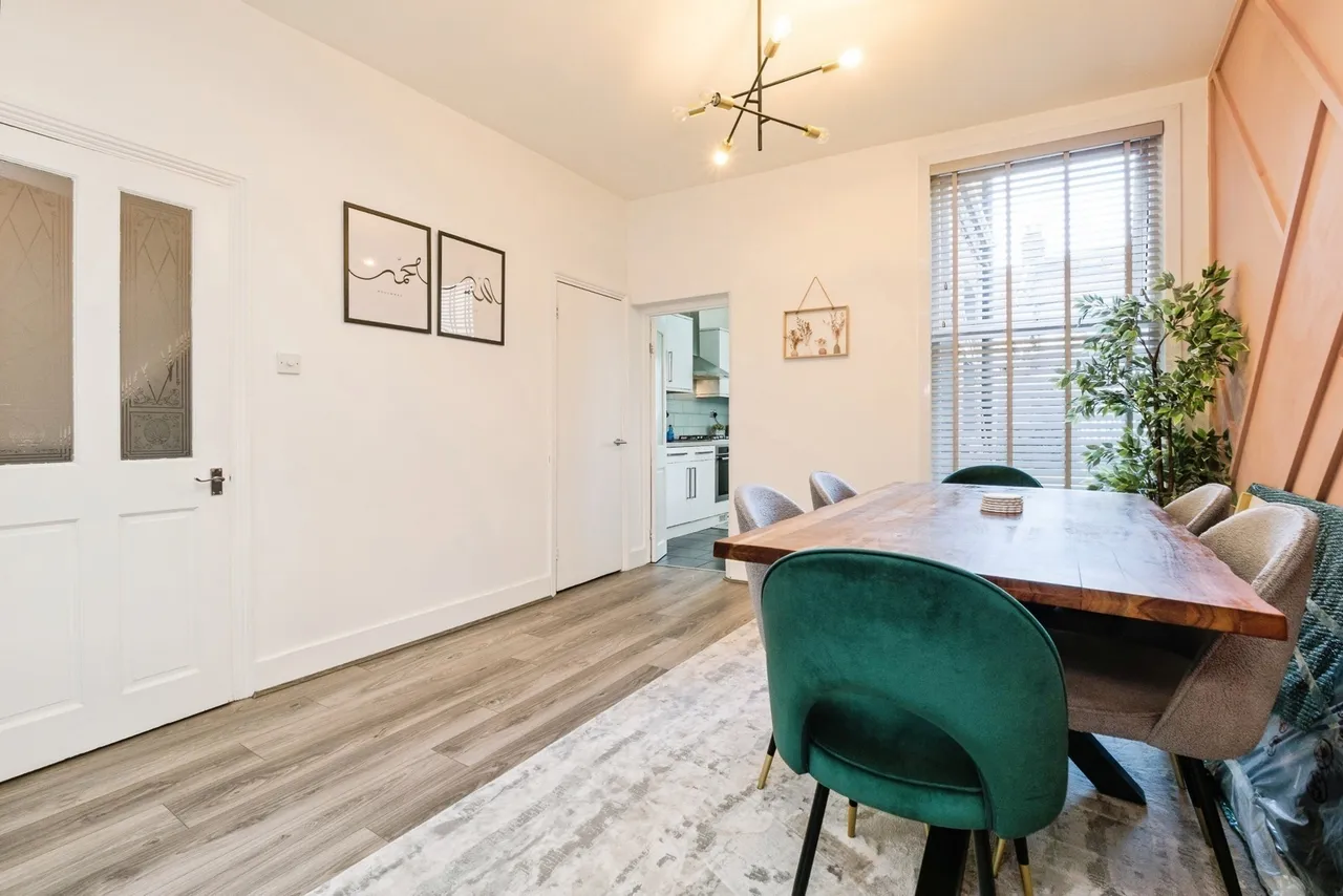 Dersingham Avenue, Manor Park, London, E12, photo 4